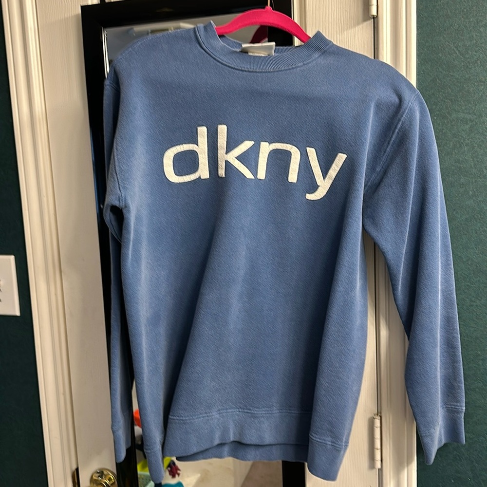 DNKY sweat shirt faded blue vintage